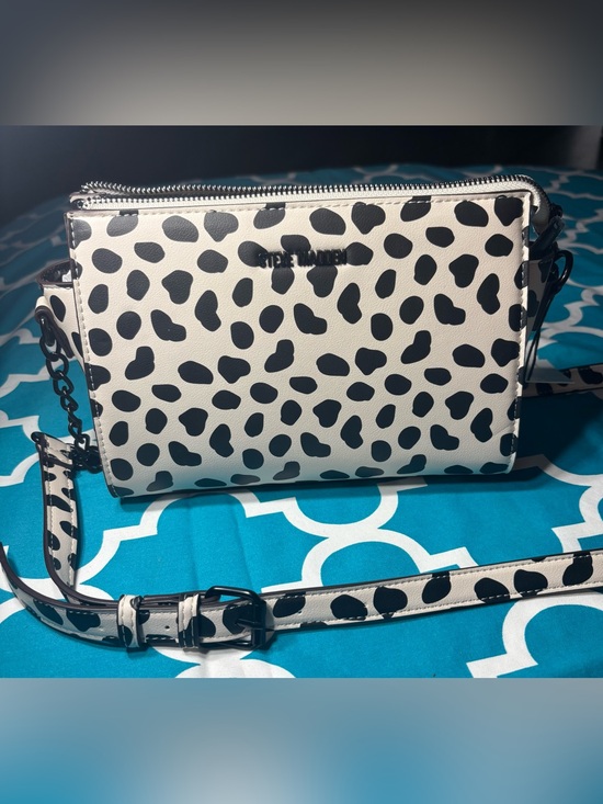 Steve Madden Handbags - New Steve Madden Blexi Top Zip Black & White Spotted Crossbody Bag MSRP $68